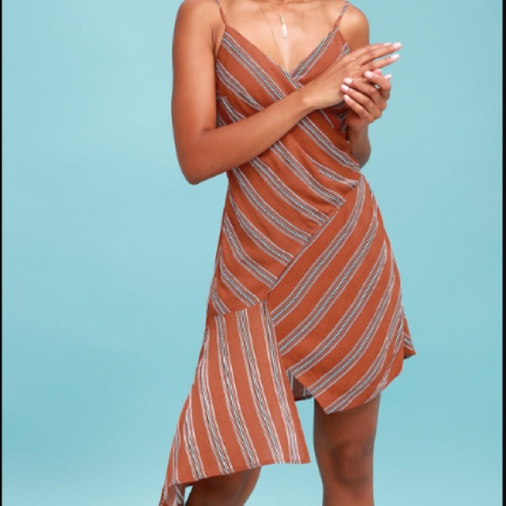 NWT Lulu’s lush asymmetrical striped midi dress